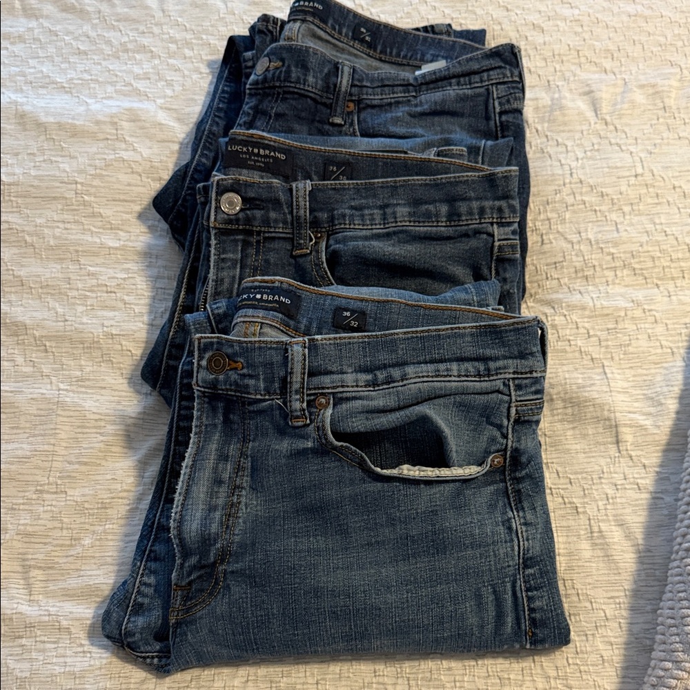 Lucky Brand men’s  Blue Jeans $30 for 4 pair!